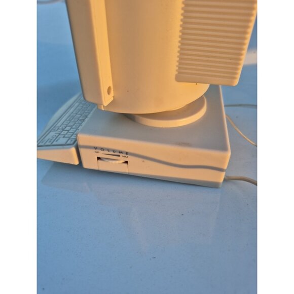 Vintage old radio  Computer Shape 1990s - Picture 4 of 5